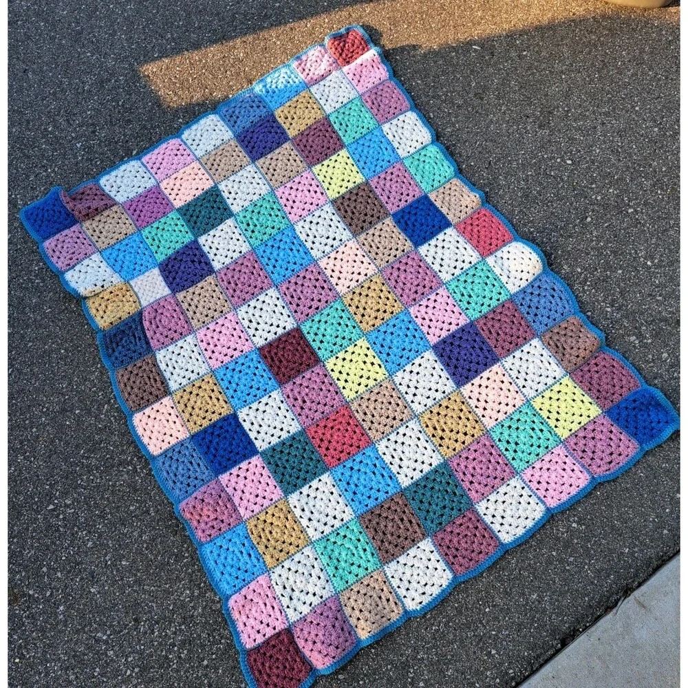 Antique Crocheted Wool Granny Square Afghan Throw Blanket Multicolor 39